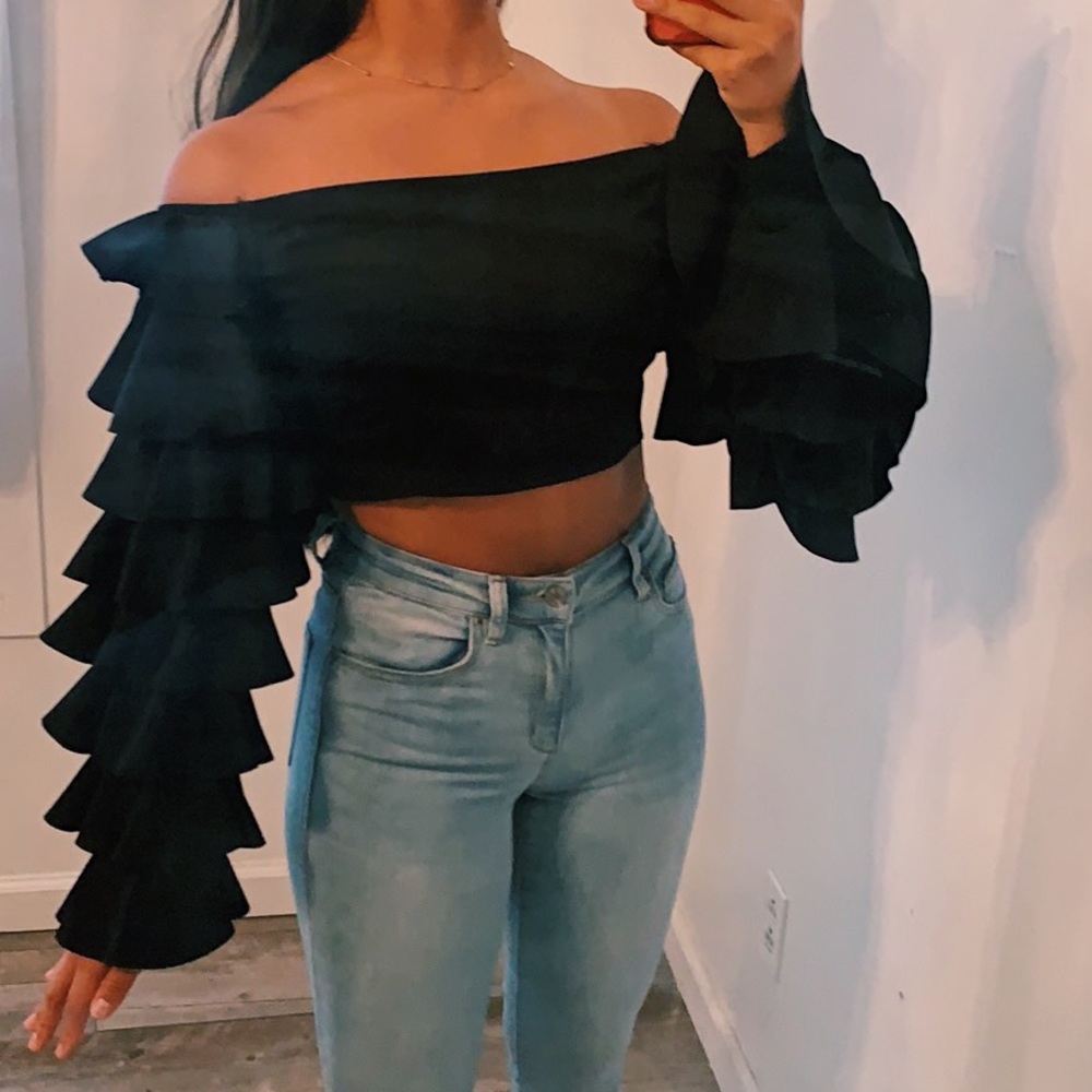 Akira Off the Shoulder Ruffle Long Sleeve Crop Top